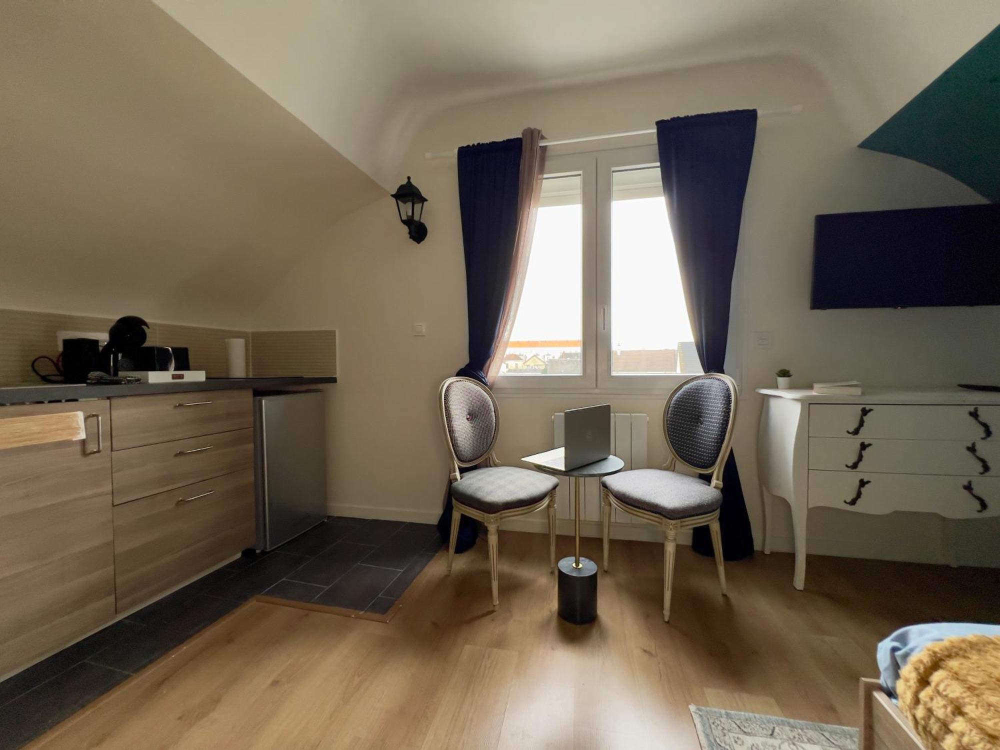 Studios Ideal Pro I Centre-Ville & Parking Gratuit Шательро Экстерьер фото