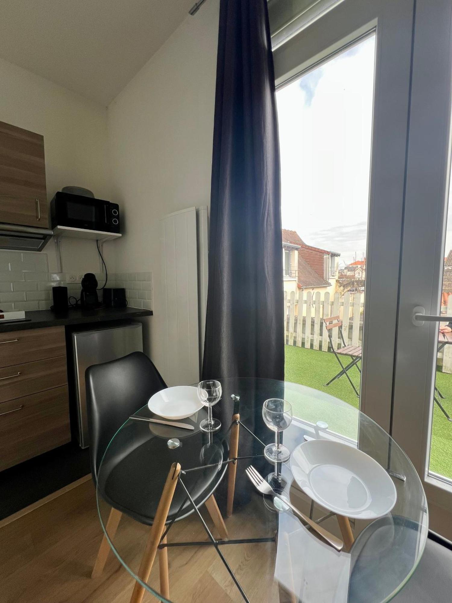 Studios Ideal Pro I Centre-Ville & Parking Gratuit Шательро Экстерьер фото
