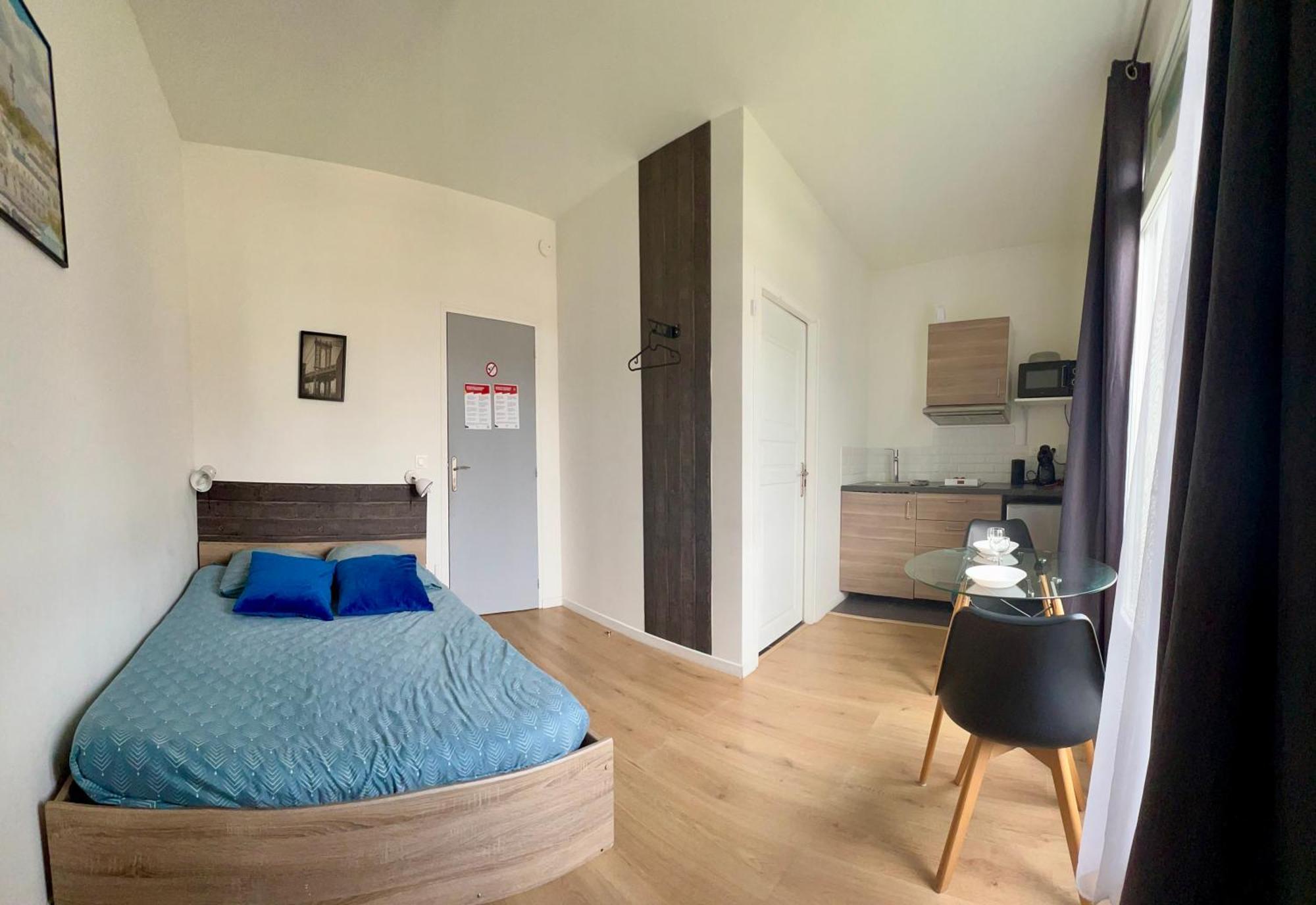 Studios Ideal Pro I Centre-Ville & Parking Gratuit Шательро Экстерьер фото